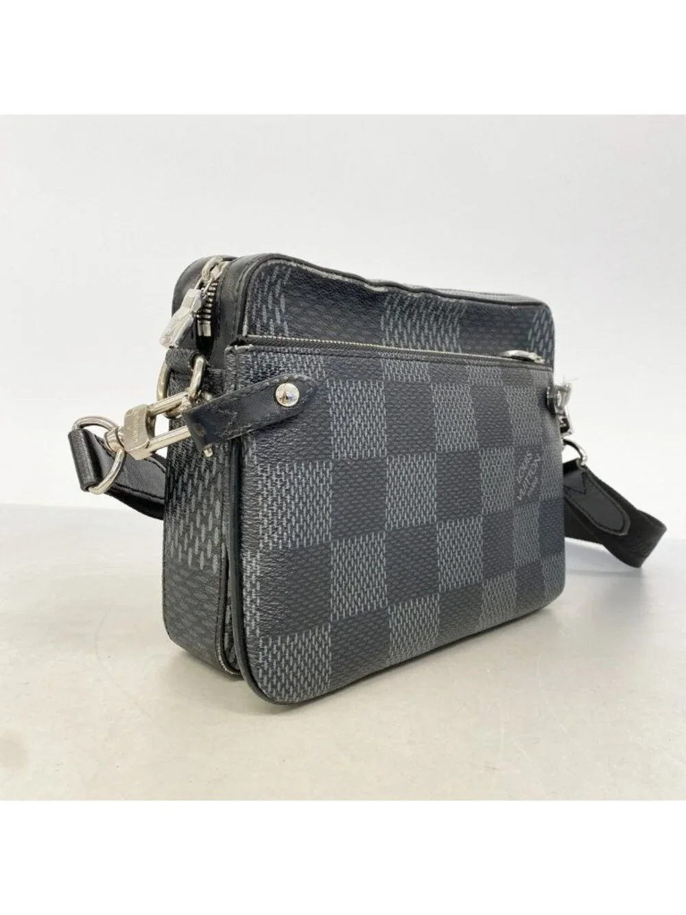 Louis Vuitton this authentic